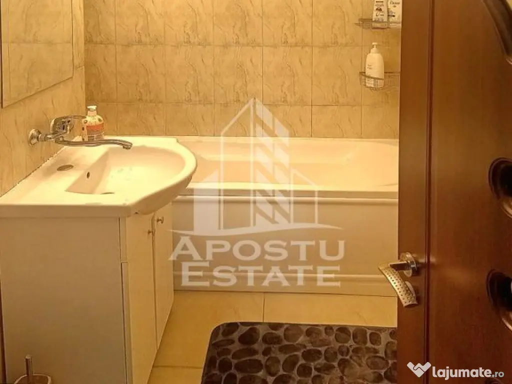 Apartament 3 camere Micalaca 82 mp