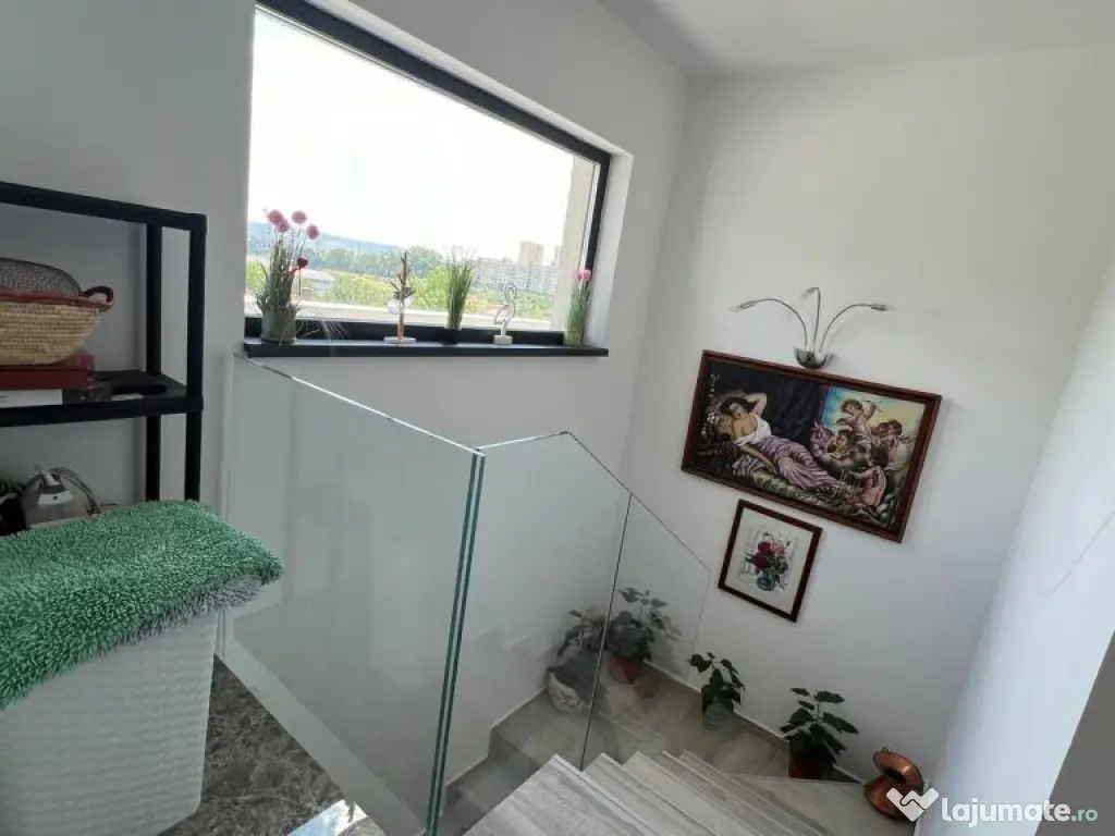 NICOLINA/CUG, CASA P+1 DE , MOBILATA SI UTILATA COMPLET