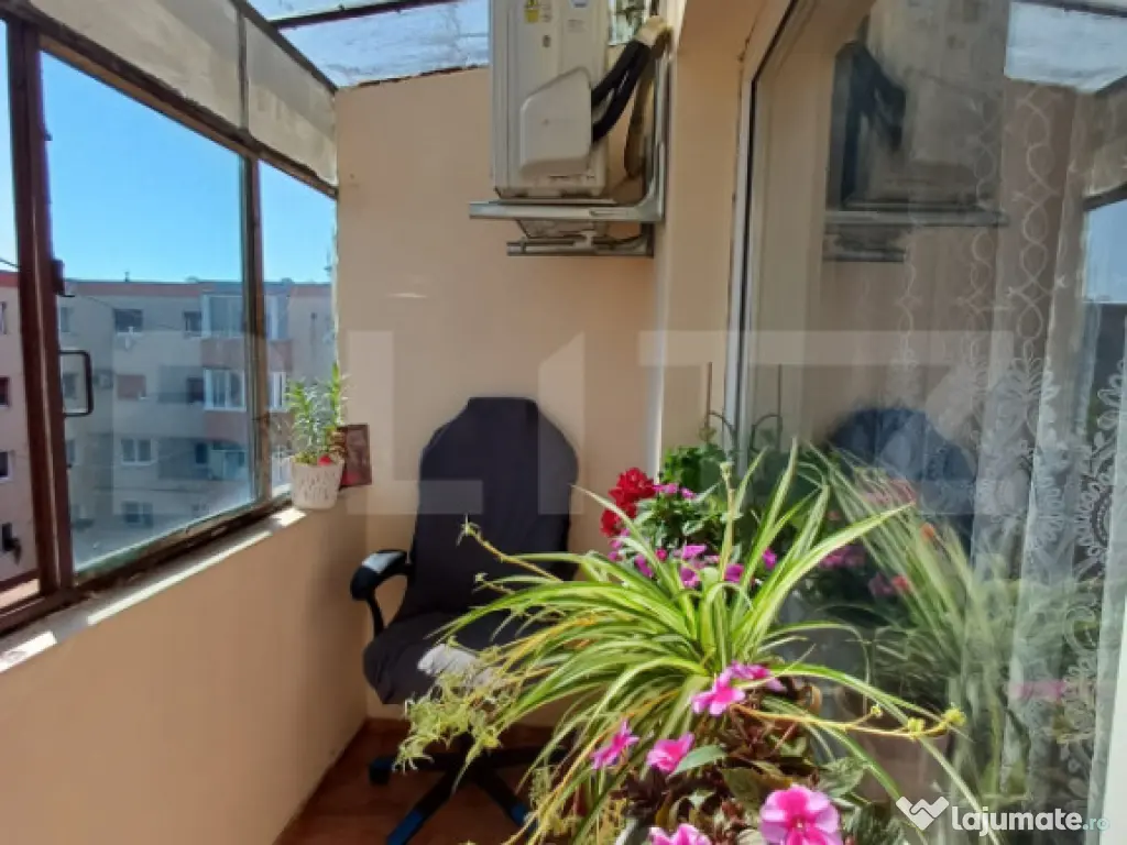 Apartament 3 camere, 74 mp zona centrala in Campia Turzii