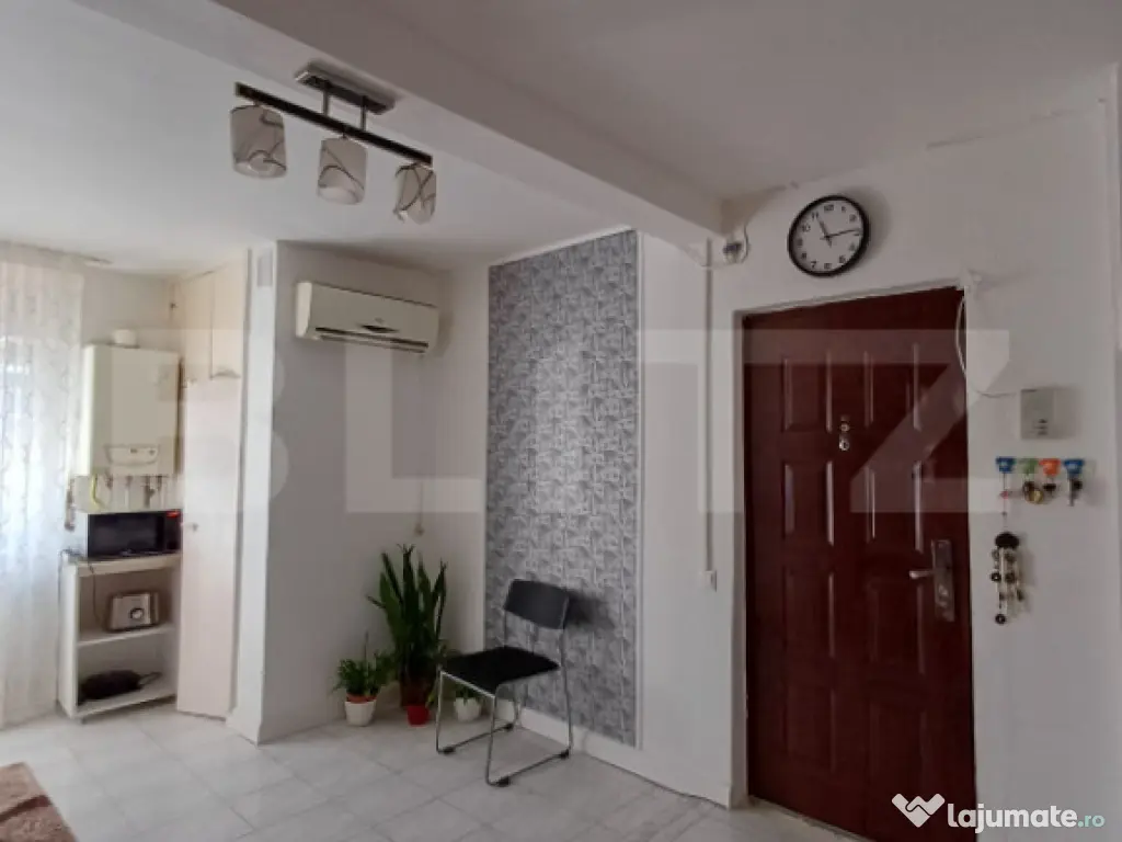 Apartament 3 camere, 74 mp zona centrala in Campia Turzii