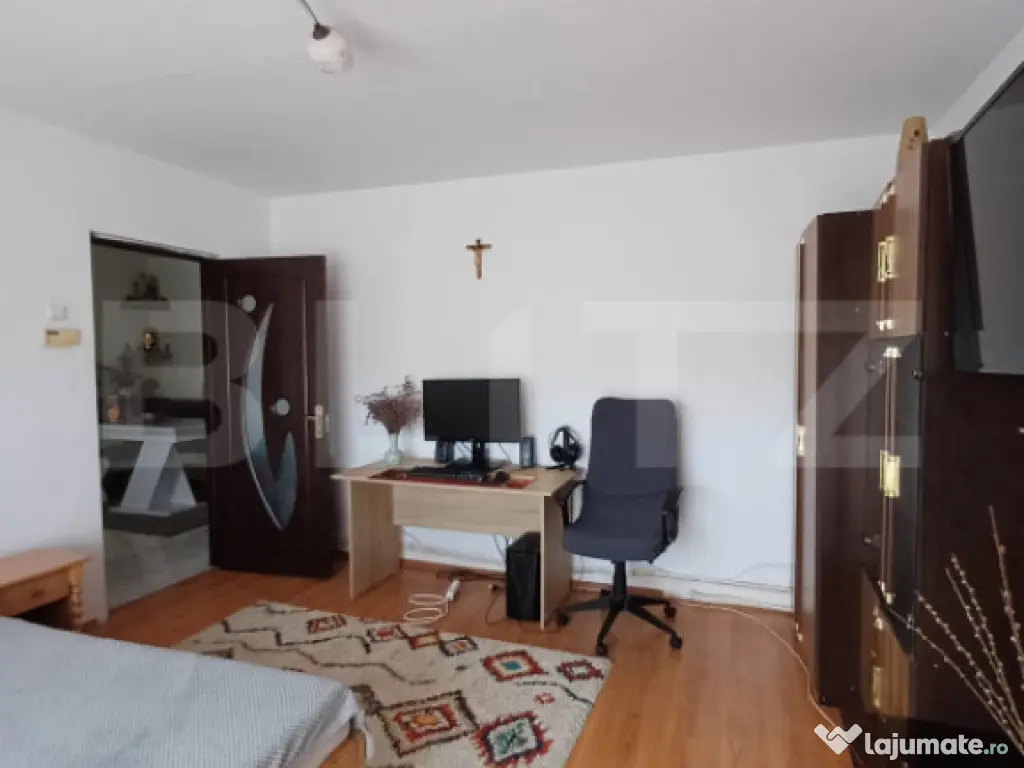 Apartament 3 camere, 74 mp zona centrala in Campia Turzii