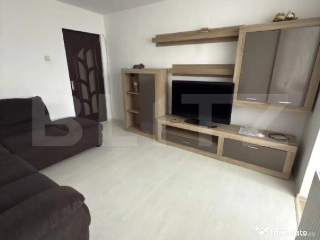 Apartament cu 2 camere, mobilat/utilat , zona VEST