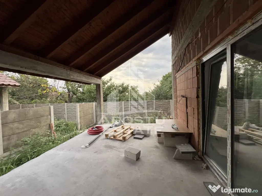 DUPLEX DE VANZARE cu suprafata foarte generoasa in Giarma... 