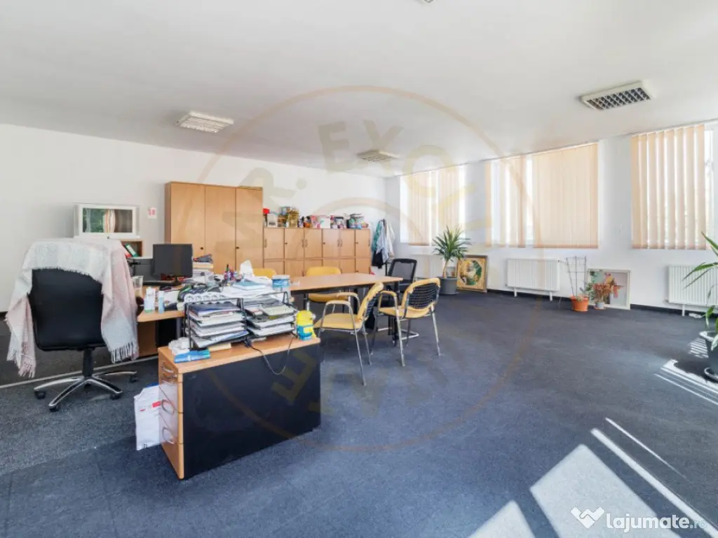 Spațiu industrial – 3.540 mp utili, birouri 600 mp, rand 