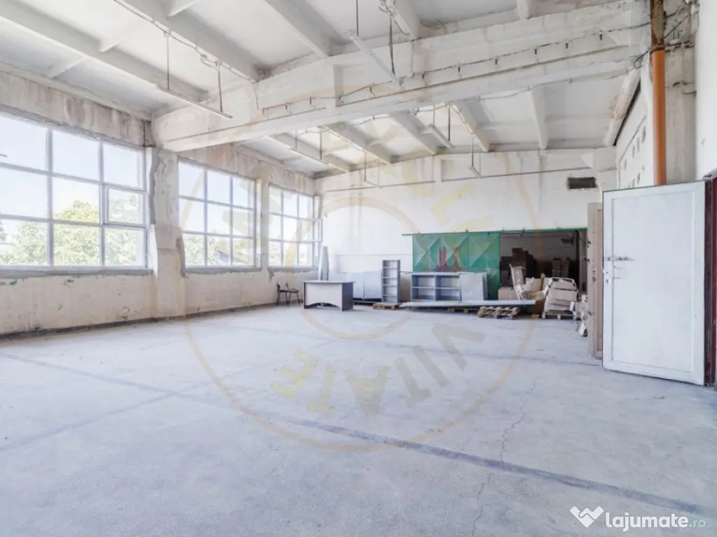 Spațiu industrial – 3.540 mp utili, birouri 600 mp, rand 