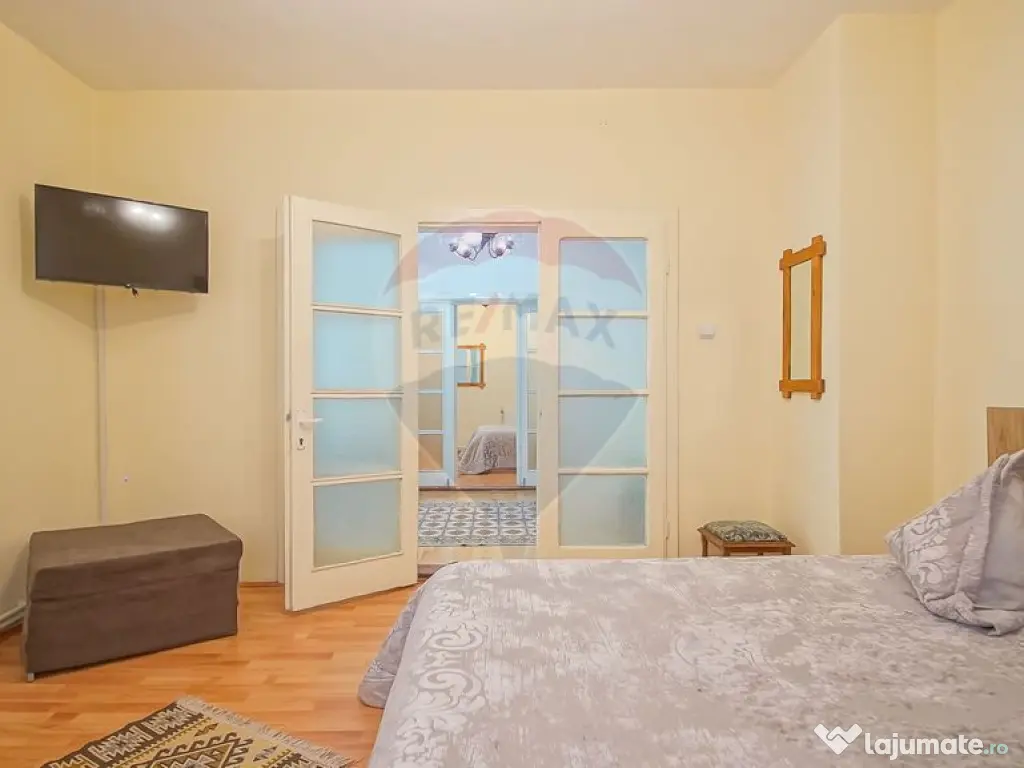 Vilă cu farmec istoric în Bușteni, pensiune sau locuin...