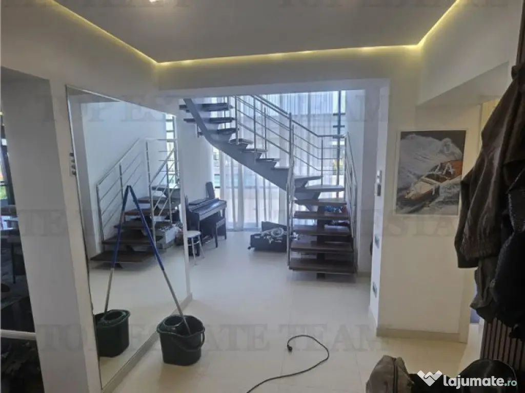 Penthouse de Lux cu vedere pe lacul tei