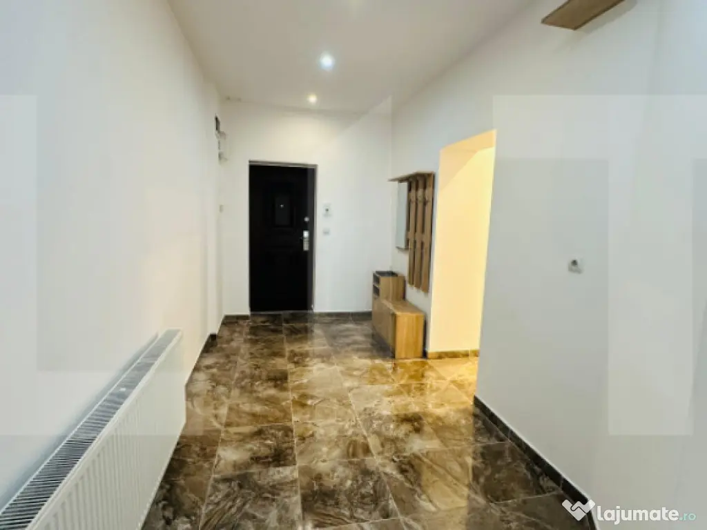 Apartament de vanzare, cu 3 camere, zona ultracentrala