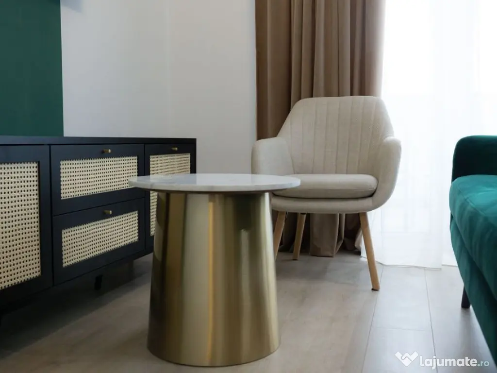 Penthouse NOU 3 camere - ARED LANGA AFI - direct de la de... 