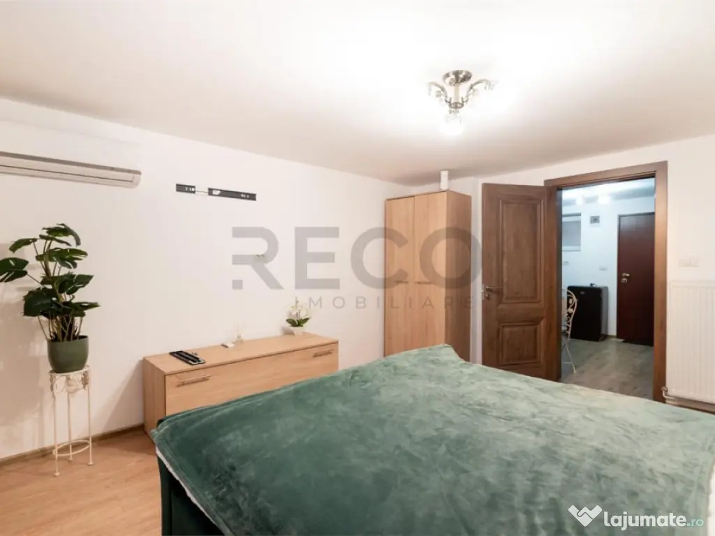 RECO . Studio Ultracentral .