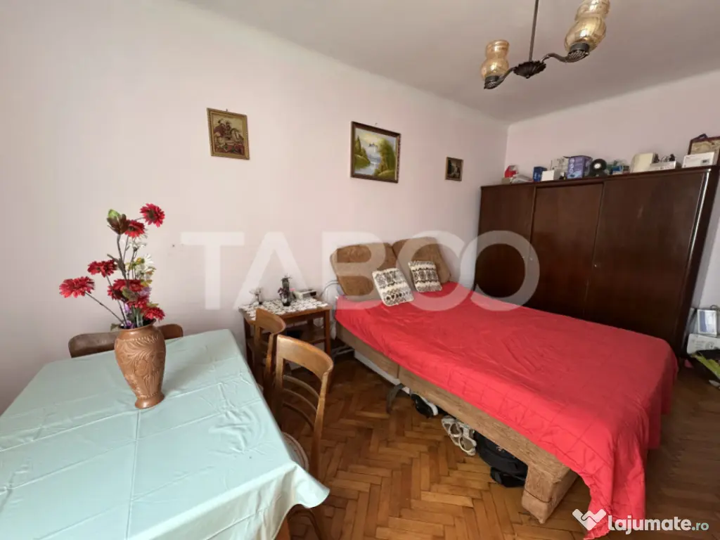 Apartament 2 camere 47 mpu decomandat 2 boxe la subsol garaj