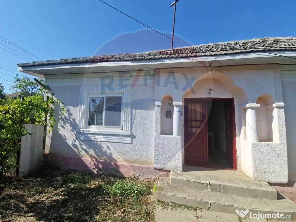 Casă / Vilă cu 3 camere de vânzare 