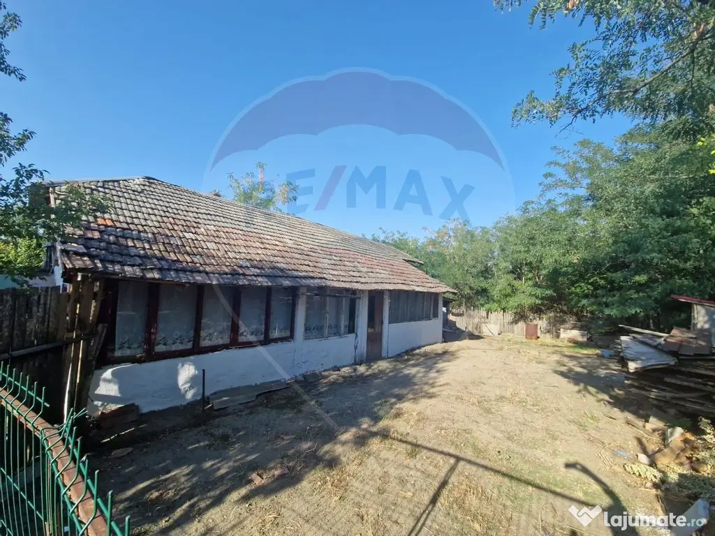 Casă / Vilă cu 3 camere de vânzare 