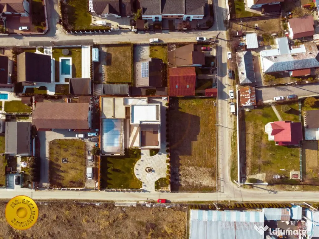 Casa cu jacuzzi, piscina încălzita si crama unde fiecare z 