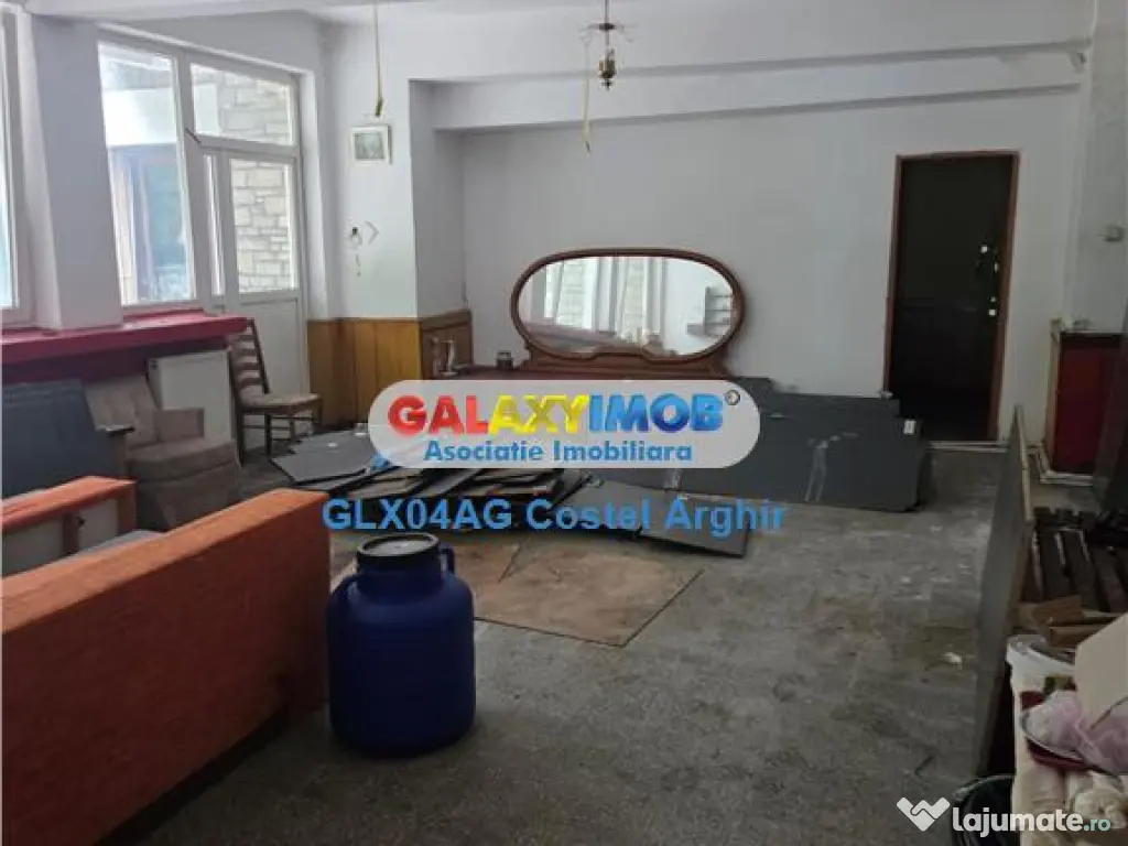 Vindem Vila-Pensiune in Sinaia , teren 6290 mp intravilan CC 