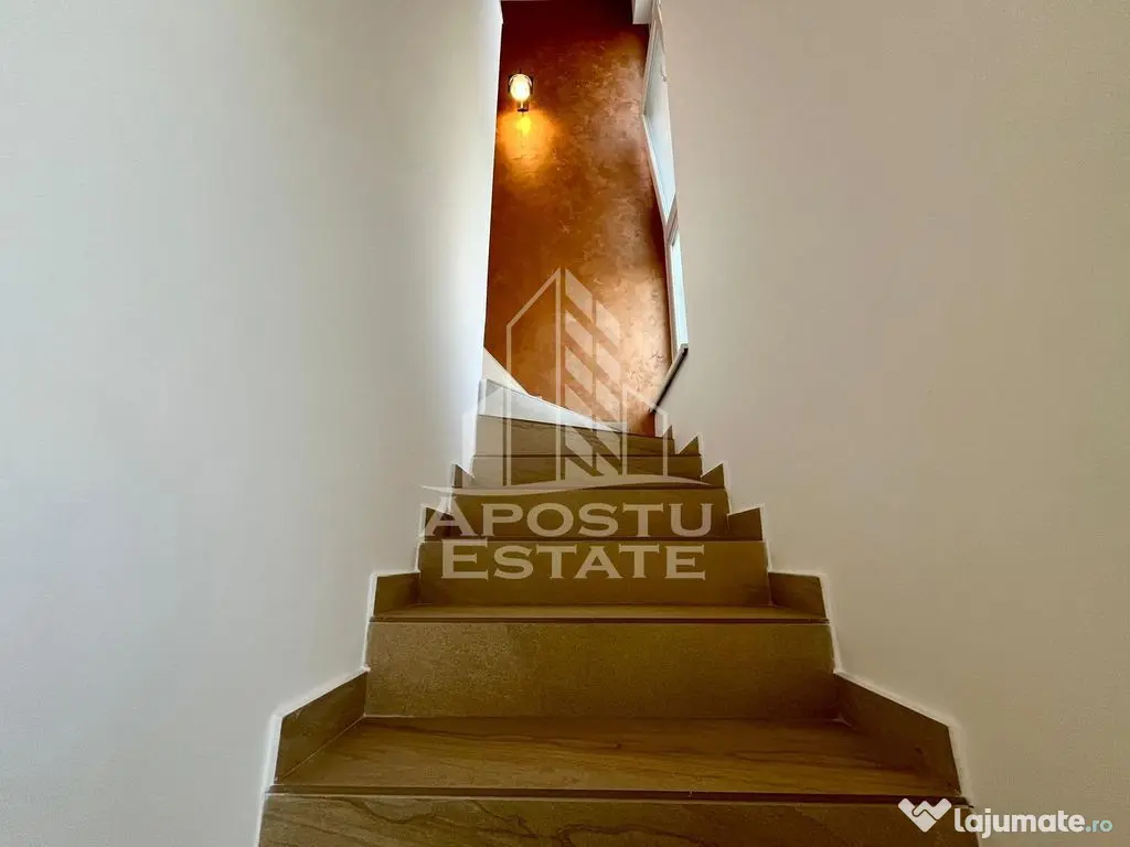 Casa insiruita cu 3 camere, 2 bai, in Dumbravita 