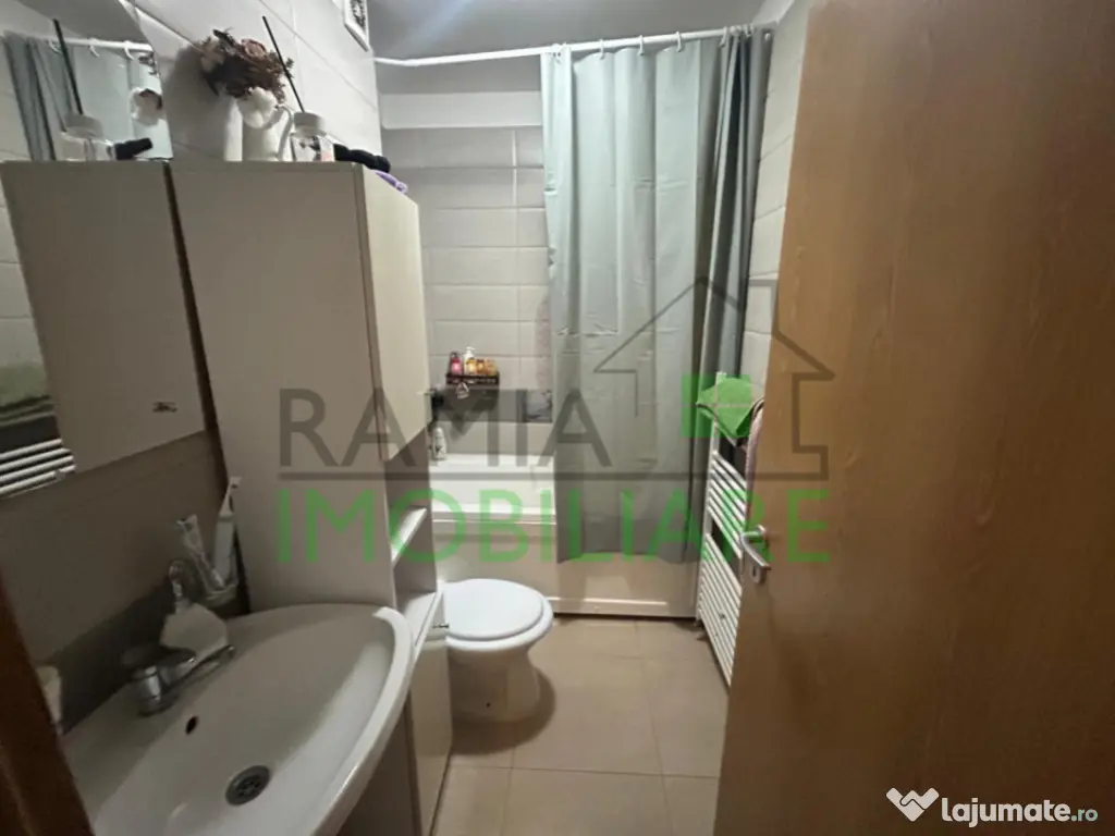 Garsonieră spațioasă, bloc 2013, acces securizat – Trac 