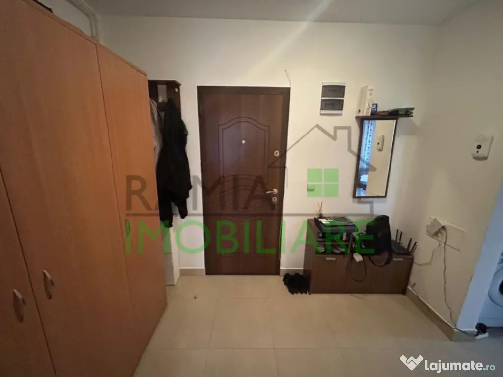 Garsonieră spațioasă, bloc 2013, acces securizat – Trac 