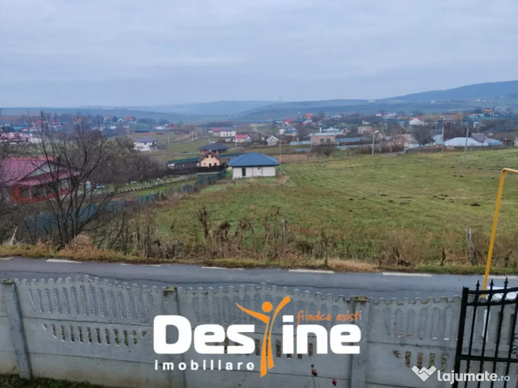 Casă cu 4 camere P+M individuală mobilata utilată Corneș 