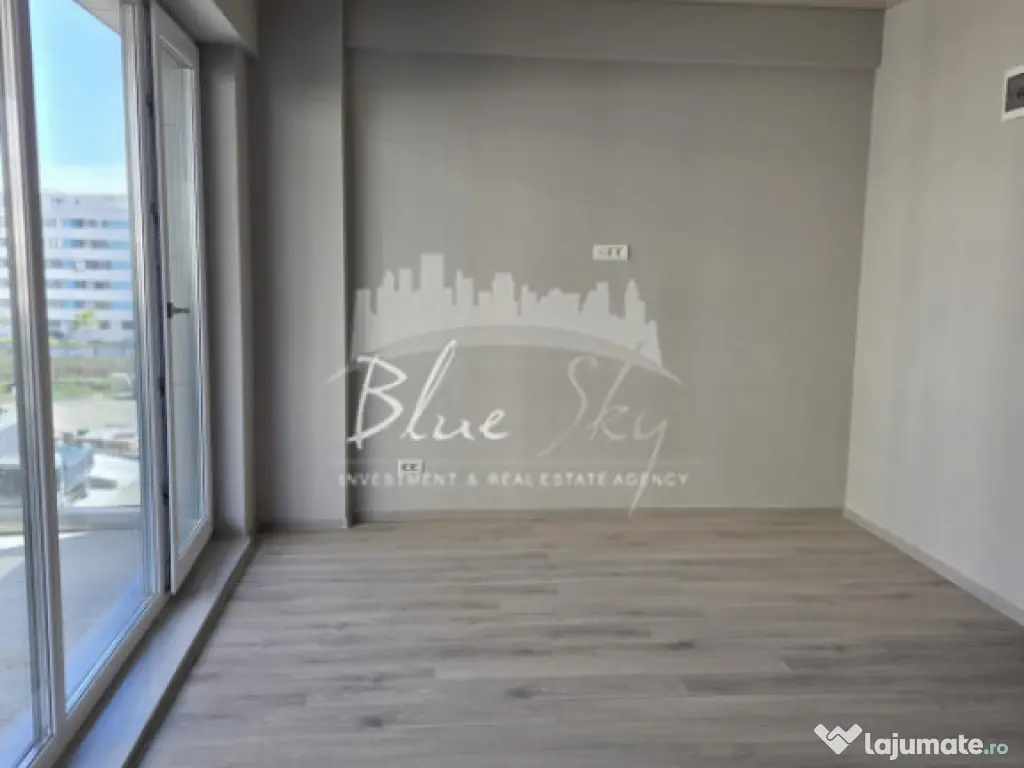 Apartament modern cu balcon generos și acces la piscină 