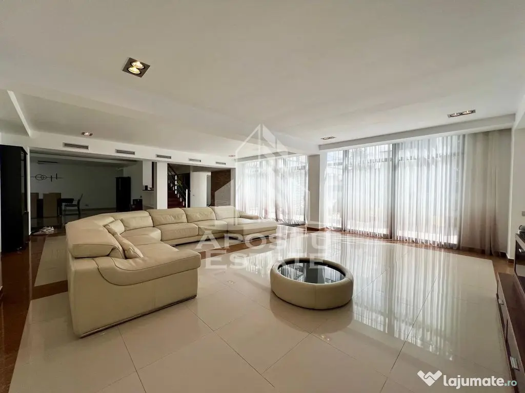 Casa de lux cu 5 camere, 4 bai, piscina privata , zona Ar... 