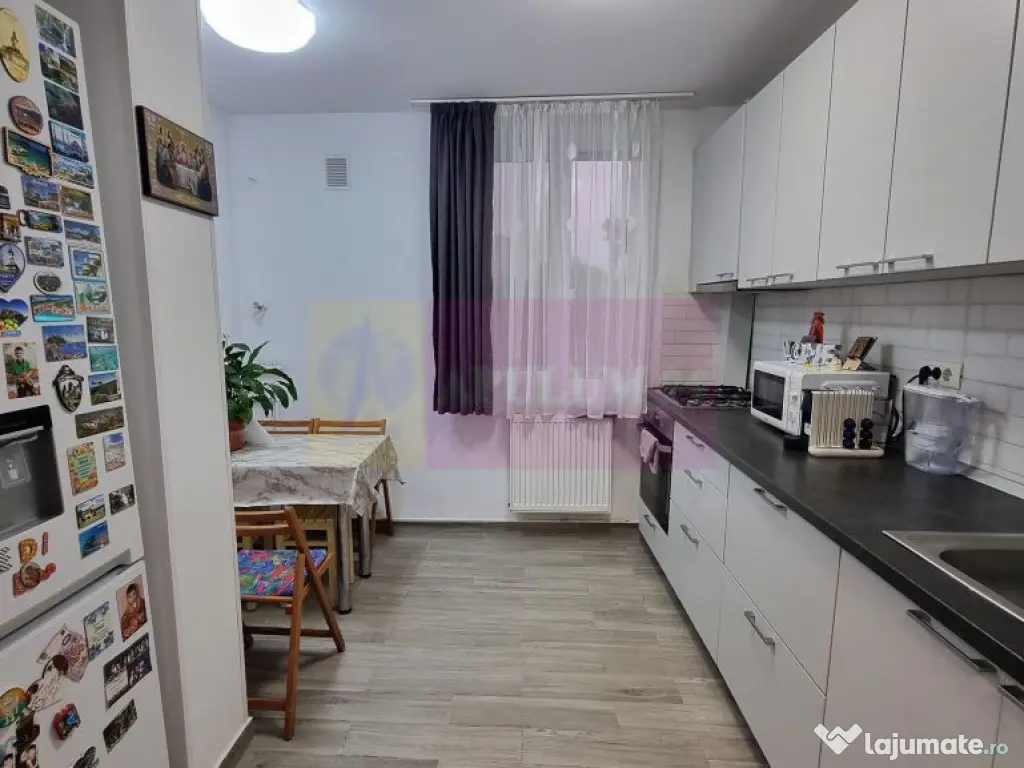 Apartament 3 camere 3/4 -Piata Resita 