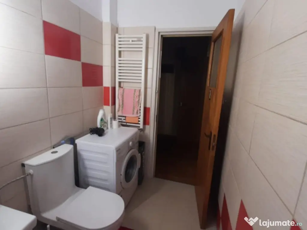 Apartament 3 camere ,B-dul Victoriei 