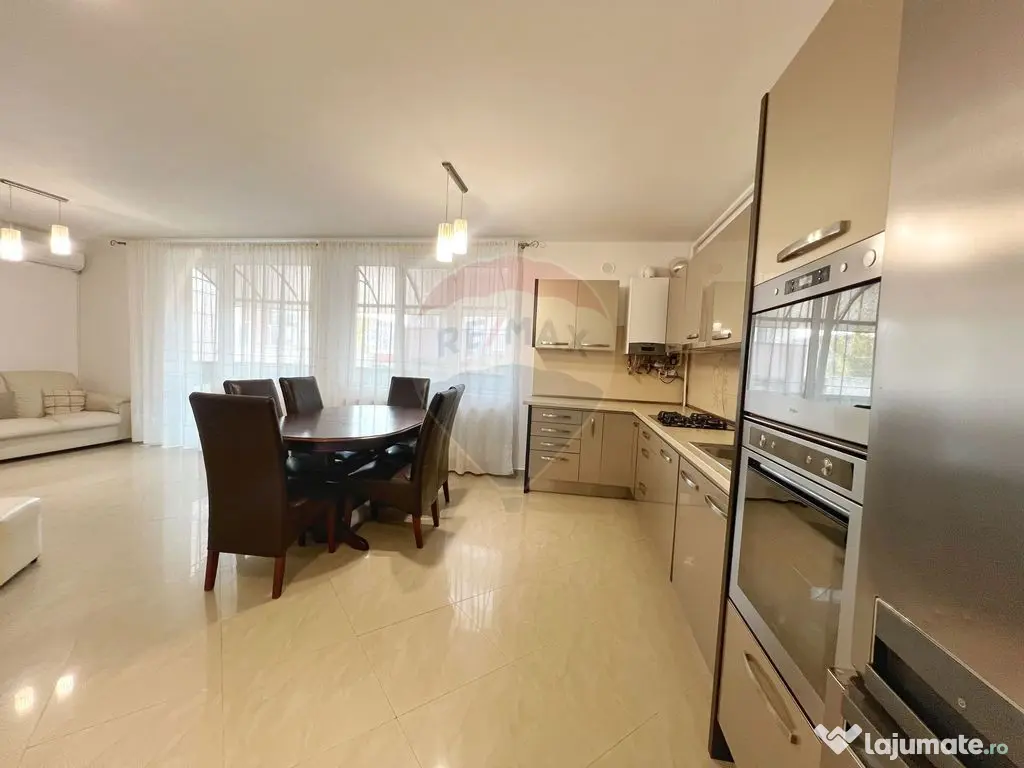 Apartament de inchiriat cu 3 camere de lux