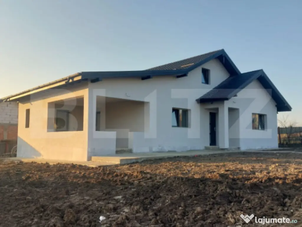 Casa 5 camere 160 mp utili, 500 mp teren, zona Dumesti