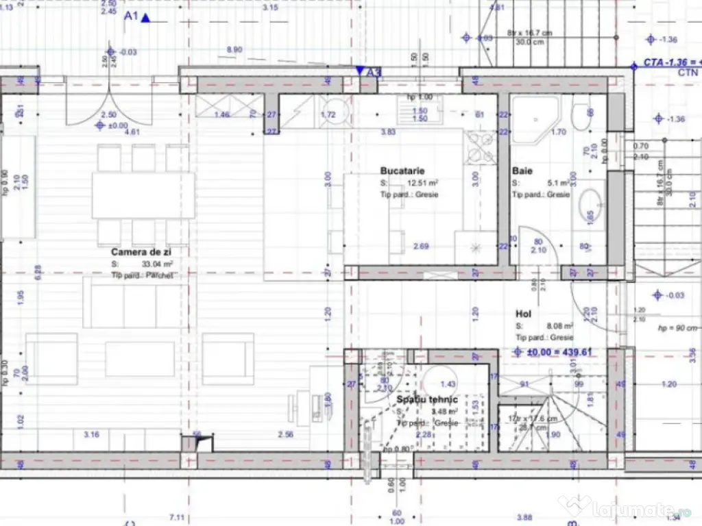 Casa individuala, semifinsata, Floresti