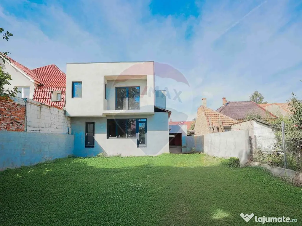 De vânzare, casă la roșu în zona centrală, Str. Emil... 