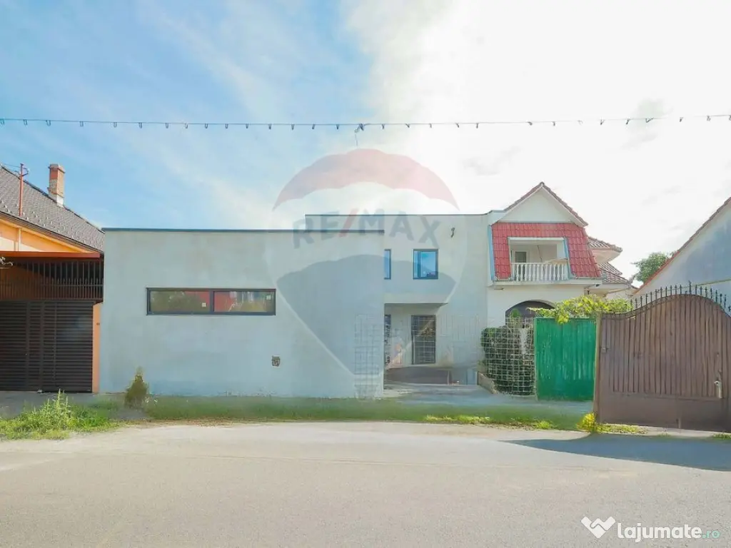 De vânzare, casă la roșu în zona centrală, Str. Emil... 