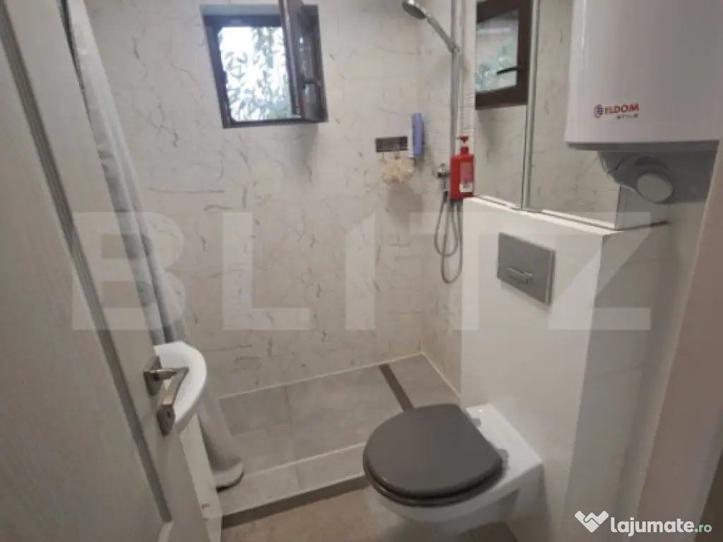 Vând 2 case la preț de una – 178.000 € (negociabil)