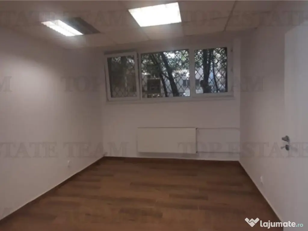 Spatii birou / comerciale de inchirat ,Universitate, 10 eur 