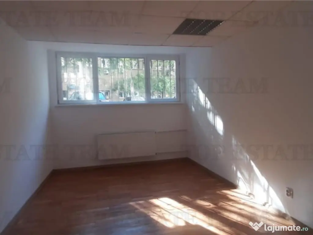 Spatii birou / comerciale de inchirat ,Universitate, 10 eur 