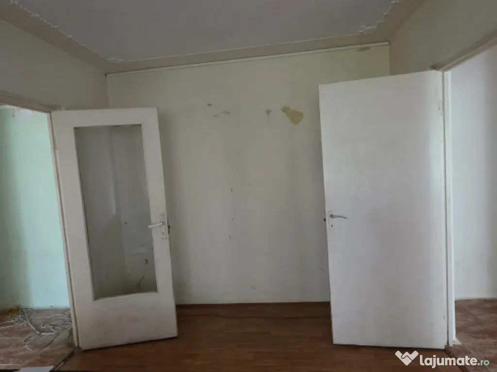 2 camere Gemenii semidecomandat, parter 72500 Euro