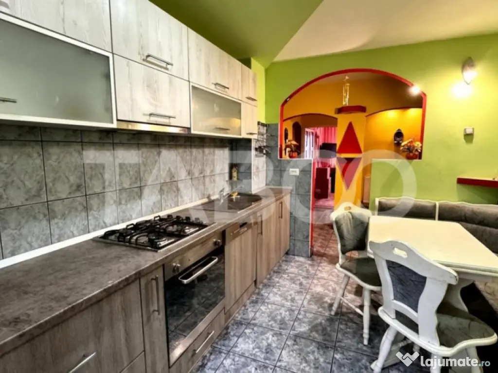 Apartament spatios cu 4 camere mobilat utilat 80mpu Turnisor 