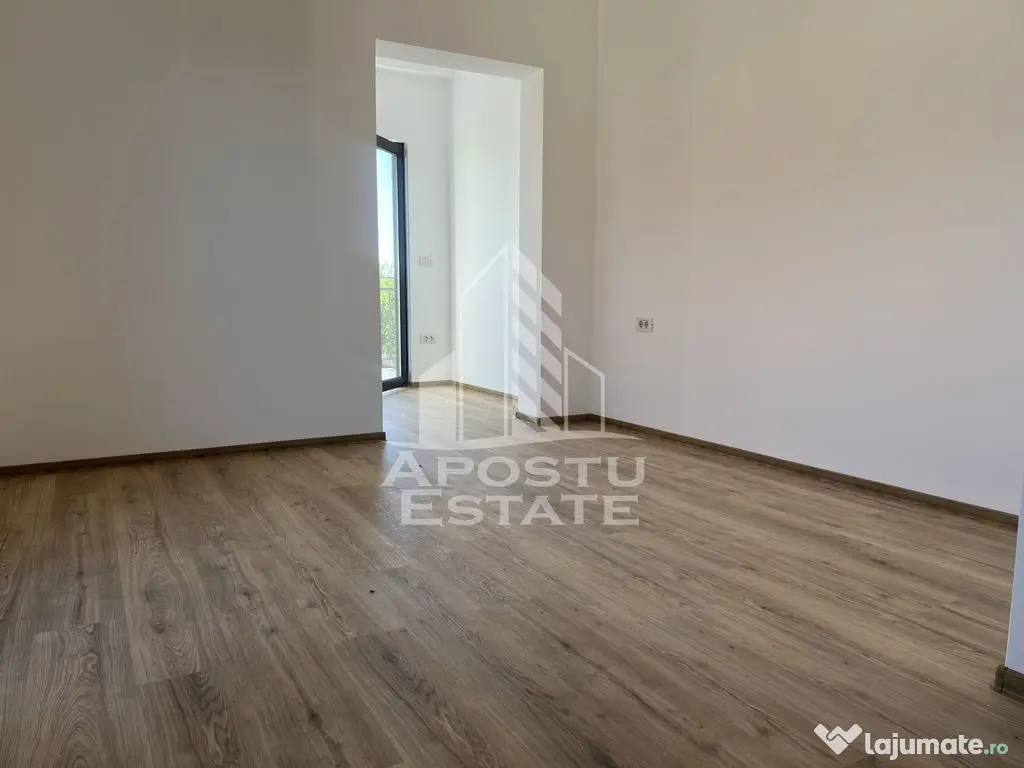 Duplex cu 4 camere P+E, in Beregsau Mare