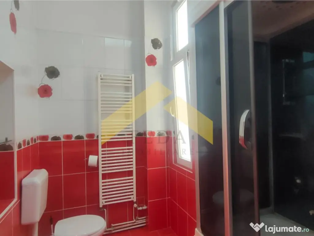 Apartament cu 4 camere de inchiriat zona Podgoria