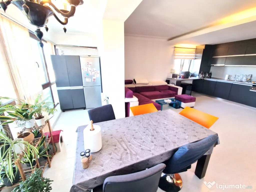 3 CAMERE DAMAROAIA- PETROM CITY 