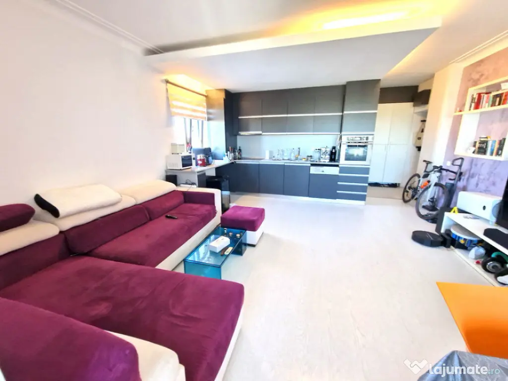 3 CAMERE DAMAROAIA- PETROM CITY 