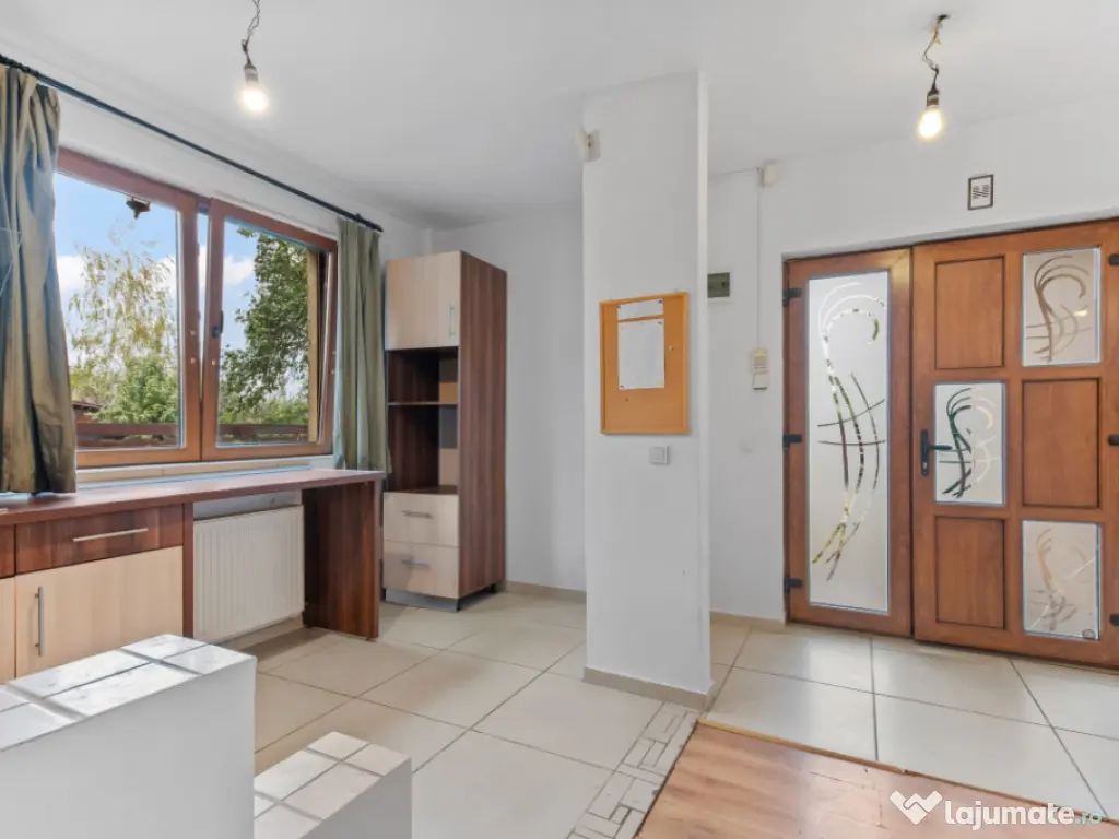 VILA IN BALOTESTI ,SUBURBIE IN PLINA DEZVOLTARE 