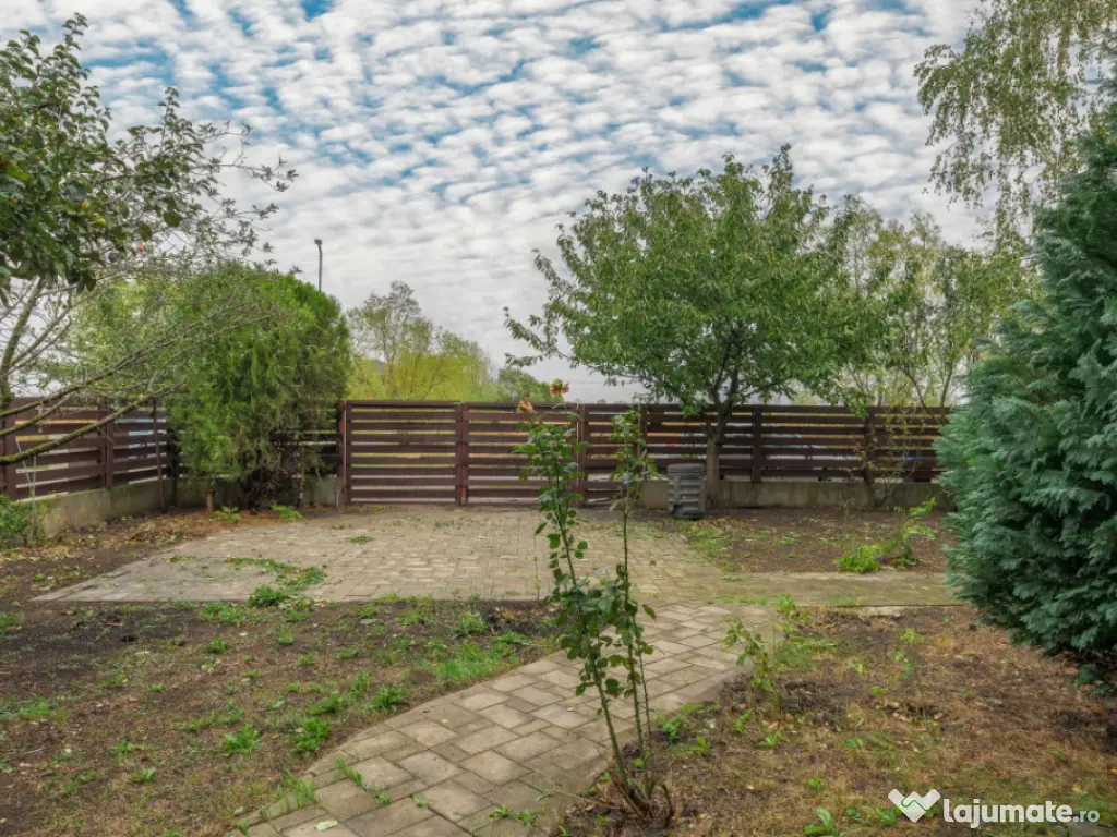 VILA IN BALOTESTI ,SUBURBIE IN PLINA DEZVOLTARE 