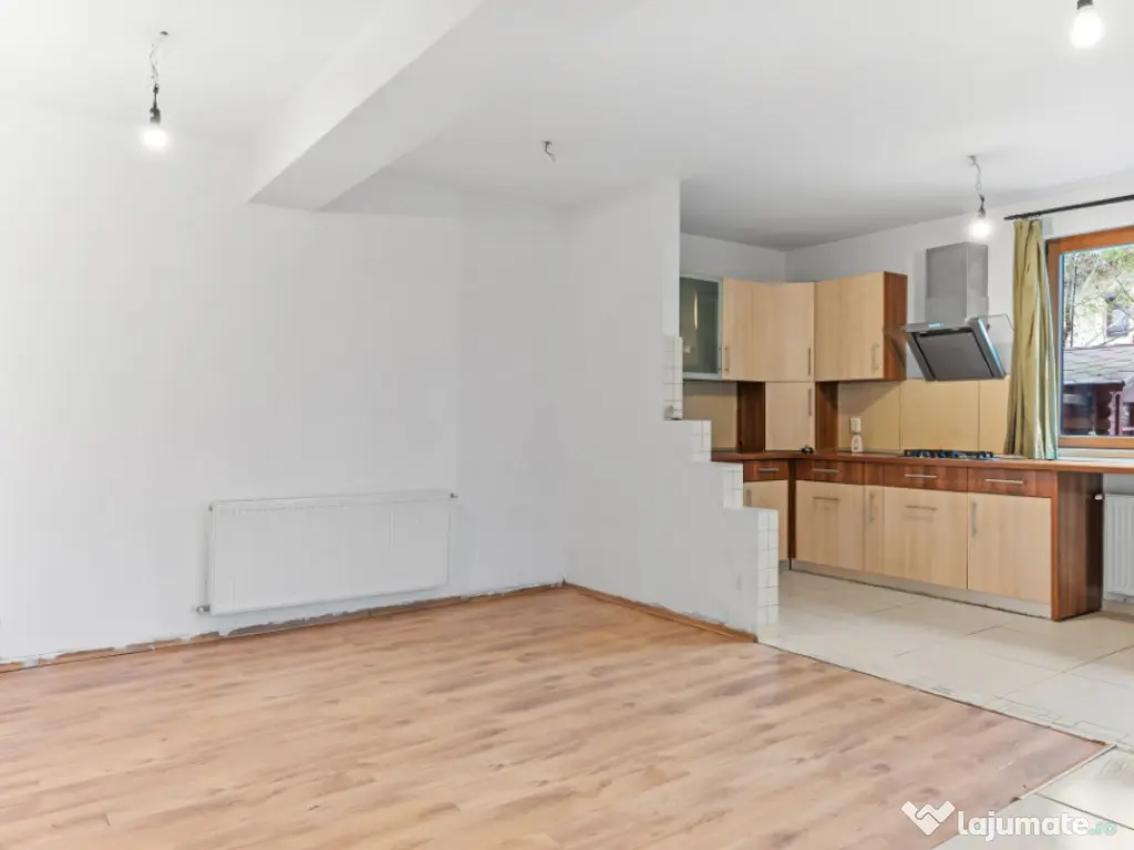 VILA IN BALOTESTI ,SUBURBIE IN PLINA DEZVOLTARE 