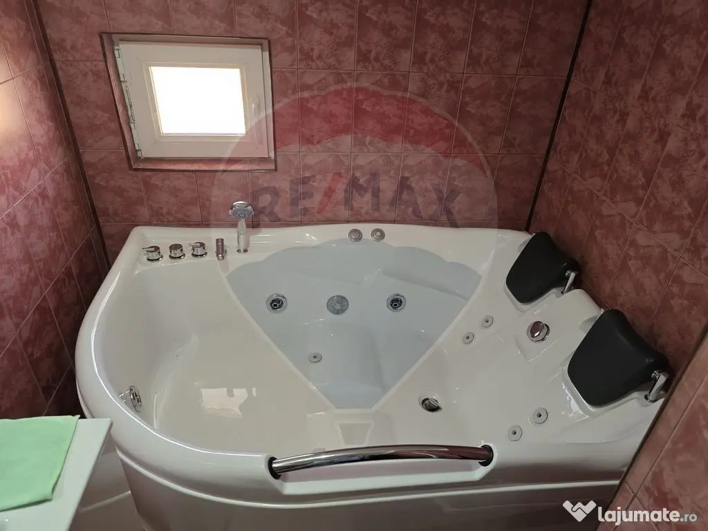 Casă / Vilă mobilata si utilata 