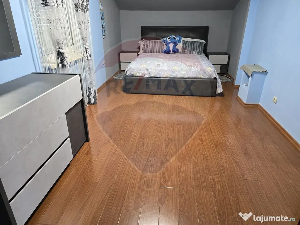 Casă / Vilă mobilata si utilata 