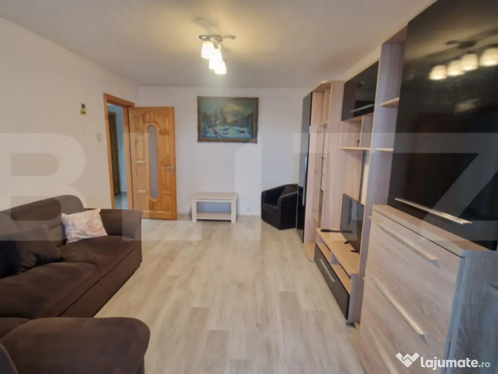 Apartament cu 3 camere decomandate, 68 mp, bloc renovat si i