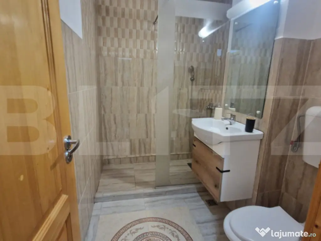 Apartament cu 3 camere decomandate, 68 mp, bloc renovat si i