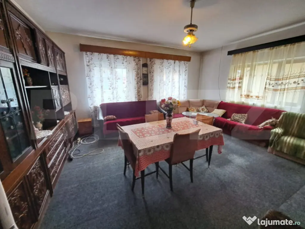 2 case lipite, ideale pentru 2 familii – Hărman, la doar