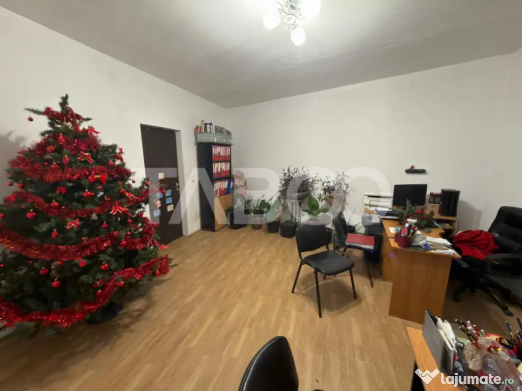 Casa individuala pretabila spatiu comercial teren 400 mp Pia